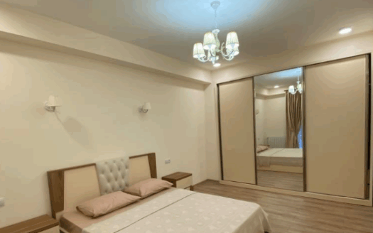 ქირავდება 3 ოთახიანი ბინა საბურთალოზე