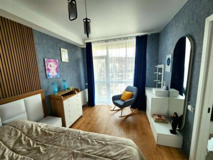 იყიდება 3 ოთახიანი ბინა საბურთალოზე